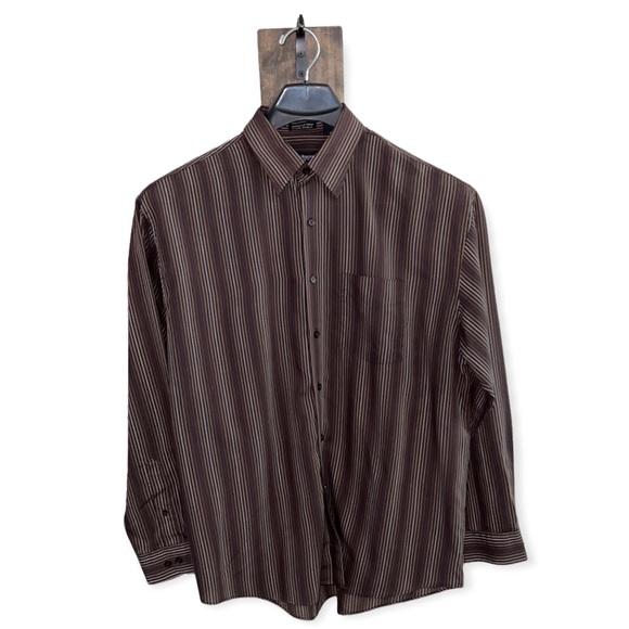 Van Heusen Studio wrinkle free stain shield men’s long sleeve button down shirt - Picture 4 of 16